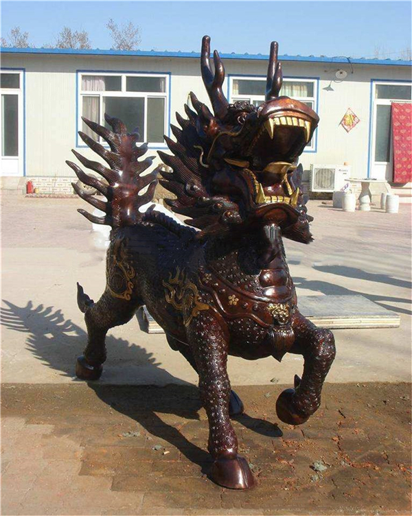 招財(cái)銅麒麟.jpg